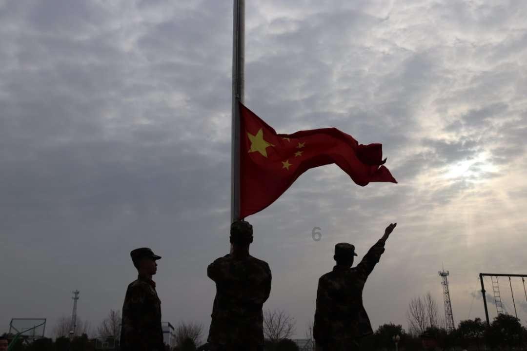 2后场轮番爆发，山东11记三分逆转，沙约克强攻22分，丁伟卸下包袱