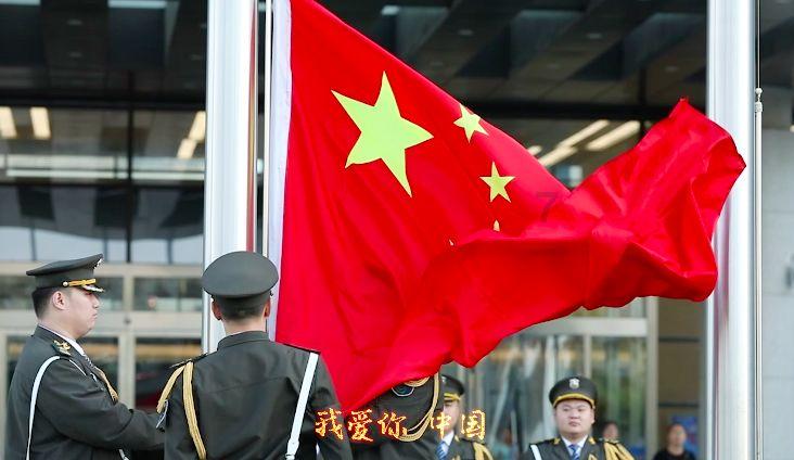 孟非晒女儿照片暗示恢复单身，网友为什么喊话郭德纲快上门说亲？游戏画面